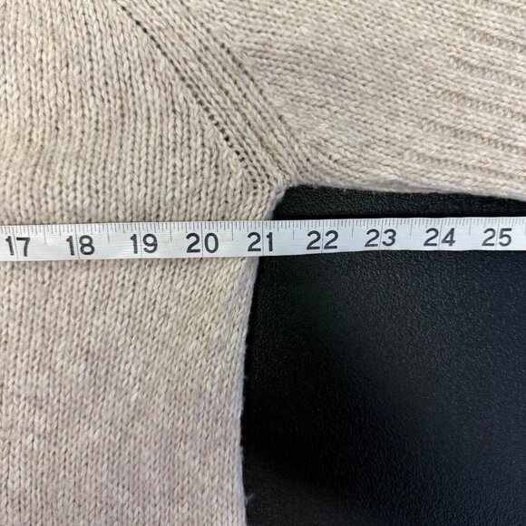 Cabi Steady Cardigan women’s Button-Up Sweater Size Small Oatmeal/Cream Preppy - Picture 4 of 10